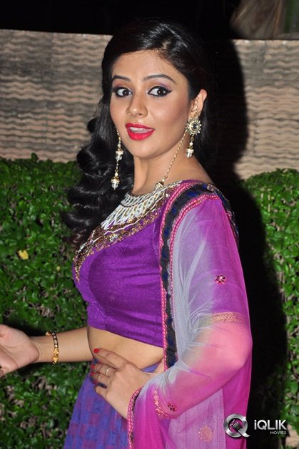 Sreemukhi-at-Dhanalakshmi-Thalupu-Thadithe-Movie-Audio-Launch